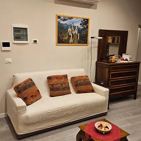 Maison Michelle - Ammobiliato דירה אימולה