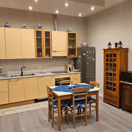 Maison Michelle - Ammobiliato Imola