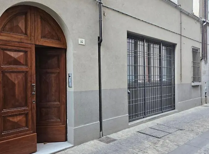 Maison Michelle - Ammobiliato Imola